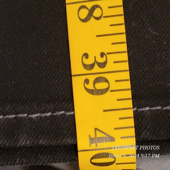 Levi Curvy Straight Jean's NWOT  Black Sz 4M W27 L32 - Picture 10 of 16